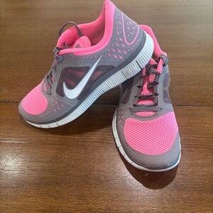 Nike Free Run 3 Women’s Running Shoes Pink Gray Size 10